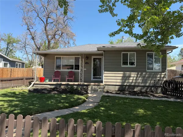 4252 S Logan Street, Englewood, CO 80113