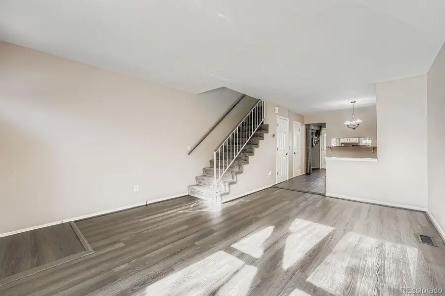 2204 S Jasper Way #B, Aurora, CO 80013 - Image #3