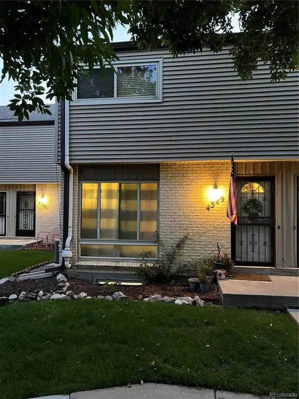 4349 W Ponds Circle, Littleton, CO 80123