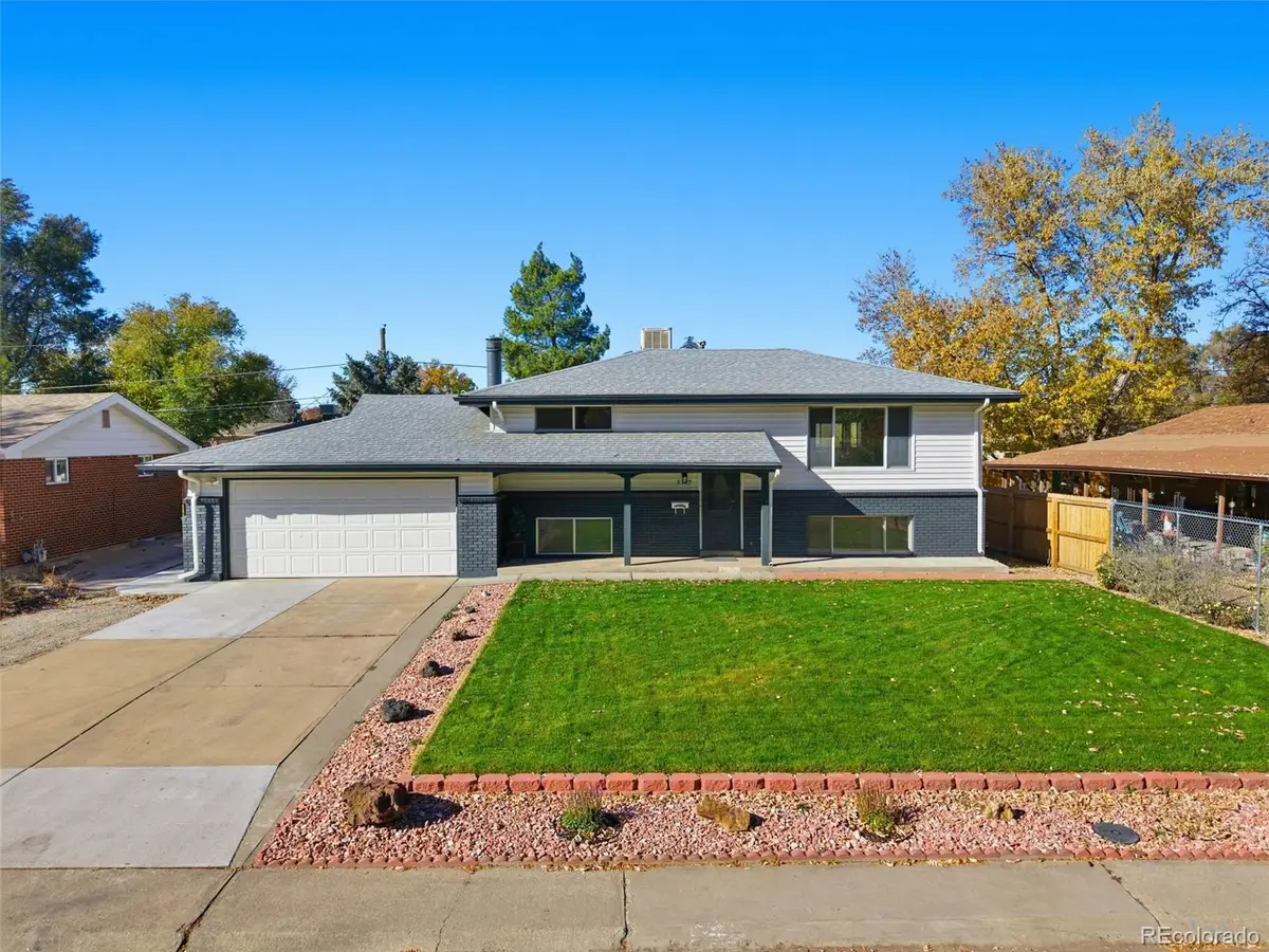 8389 Benton Way, Arvada, CO 80003 - Image #1