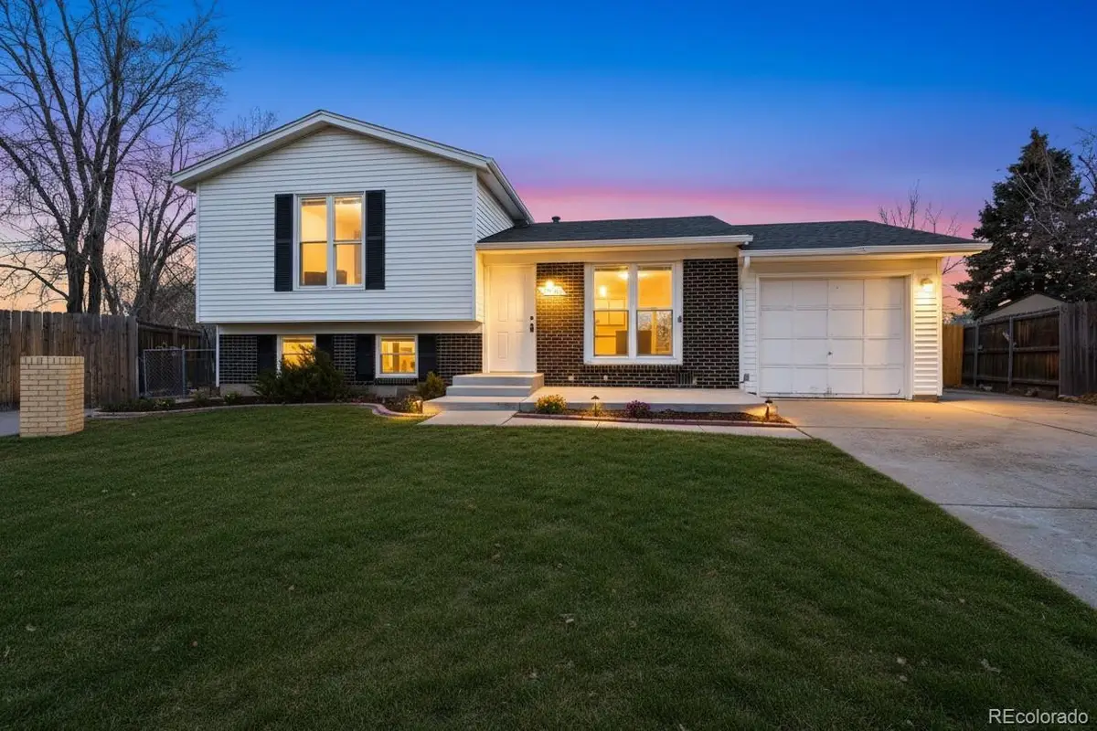 2680 S Mobile Way, Aurora, CO 80013 - #1