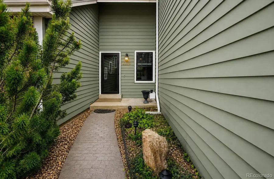 8176 S Newport Way, Centennial, CO 80112 - #2