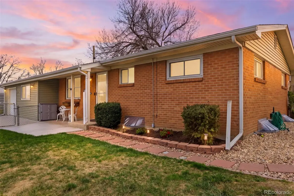 15790 W 10th Avenue, Golden, CO 80401 - #1
