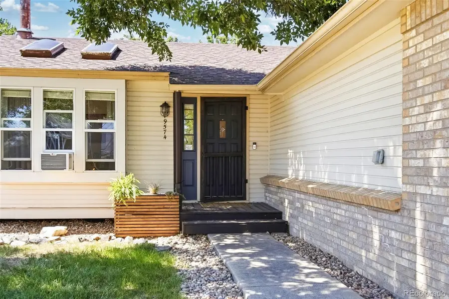 9574 W Elmhurst Place, Littleton, CO 80128 - #2