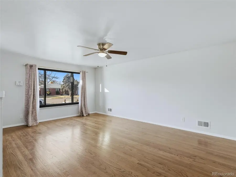 3206 Vaughn Street N, Aurora, CO 80011 - Image #2