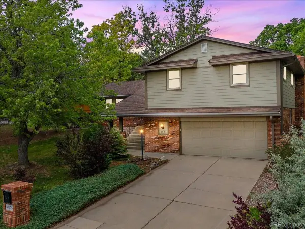 1825 S Queen Way, Lakewood, CO 80232