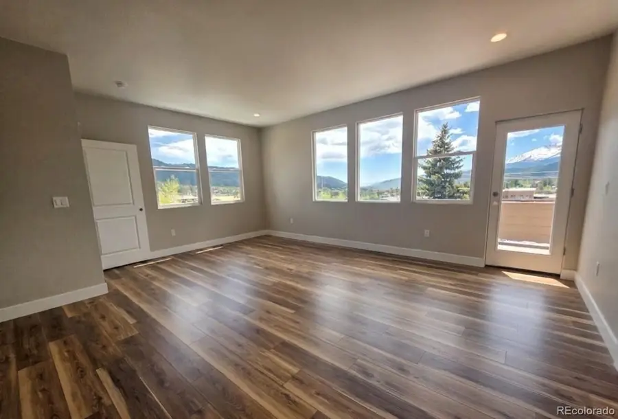 201 W Henrietta Avenue, Woodland Park, CO 80863 - #2