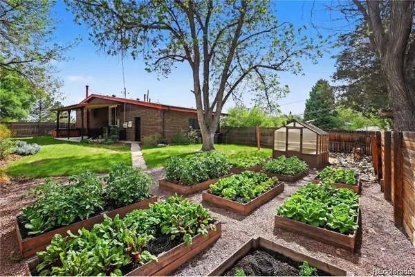 1890 S Monaco Parkway, Denver, CO 80224