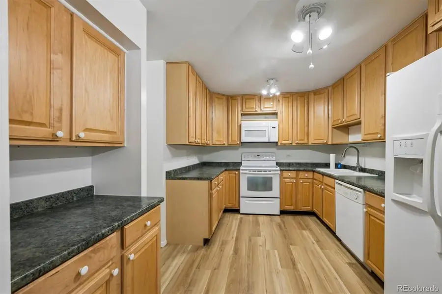 675 S Alton Way #12A, Denver, CO 80247 - #2