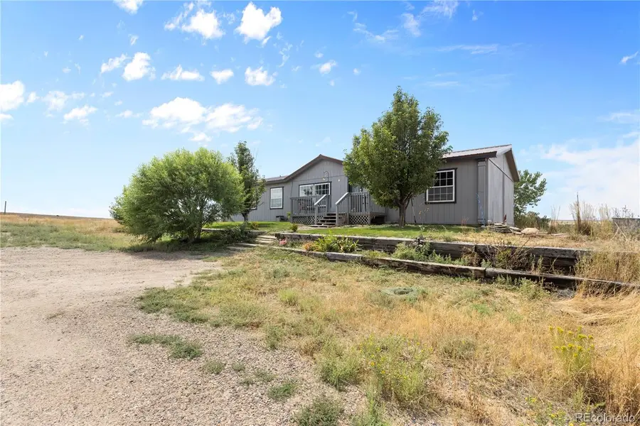 47904 Dartmouth Avenue, Bennett, CO 80102 - Image #2