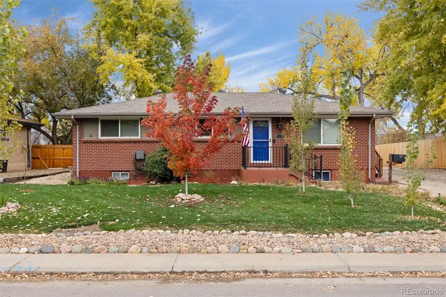 327 E Panama Drive, Centennial, CO 80121 - Image #3