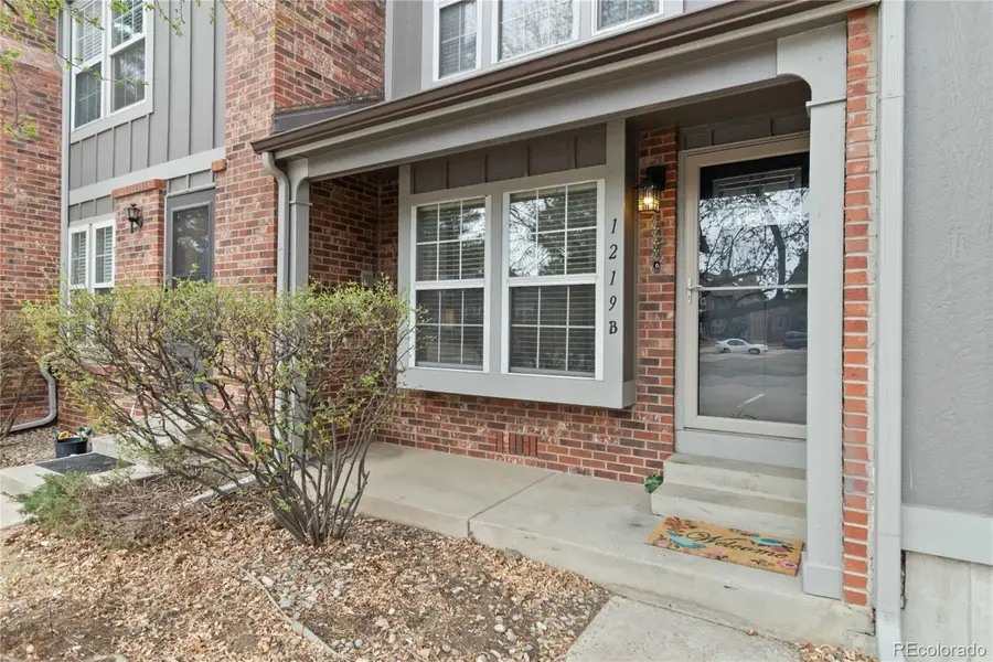 1219 S Flower Circle #B, Lakewood, CO 80232 - #3