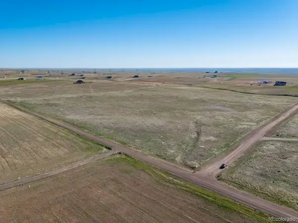 58701 E Lake Place, Strasburg, CO 80136