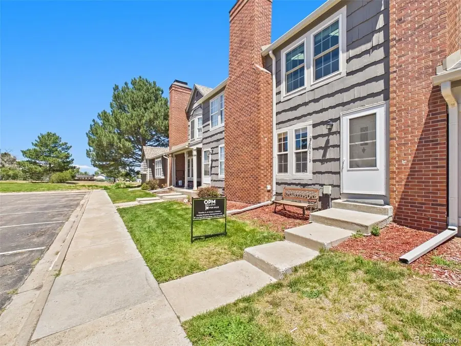 16901 E Chenango Avenue #D, Aurora, CO 80015 - #2