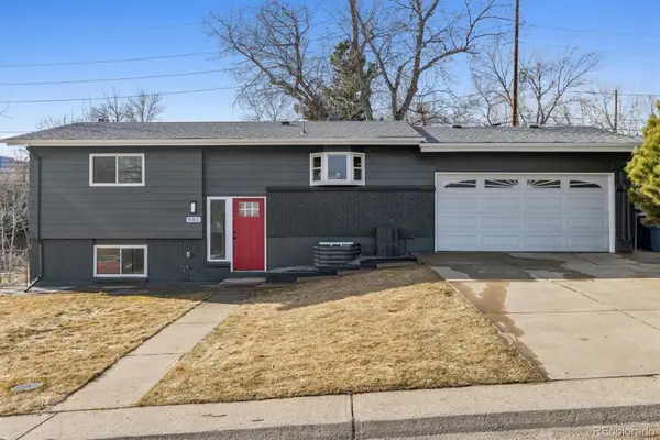 951 S Briarwood Drive, Lakewood, CO 80226