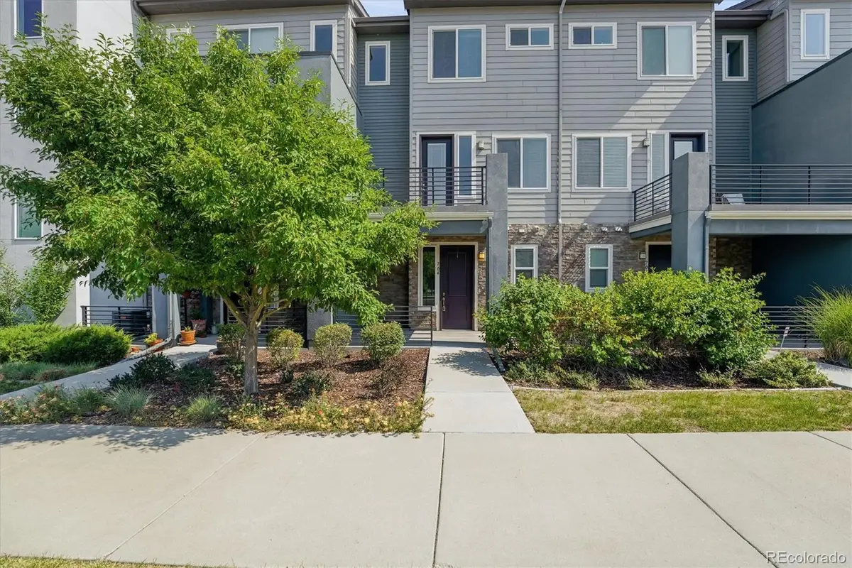 704 E Hinsdale Avenue, Littleton, CO 80122 - #1