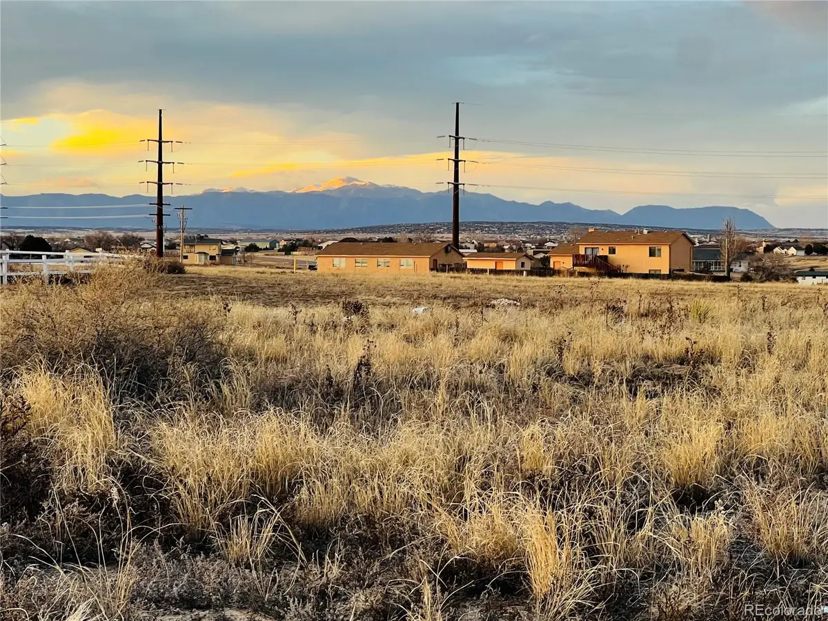 260 N Ivanhoe Court, Pueblo, CO 81007 - Image #1