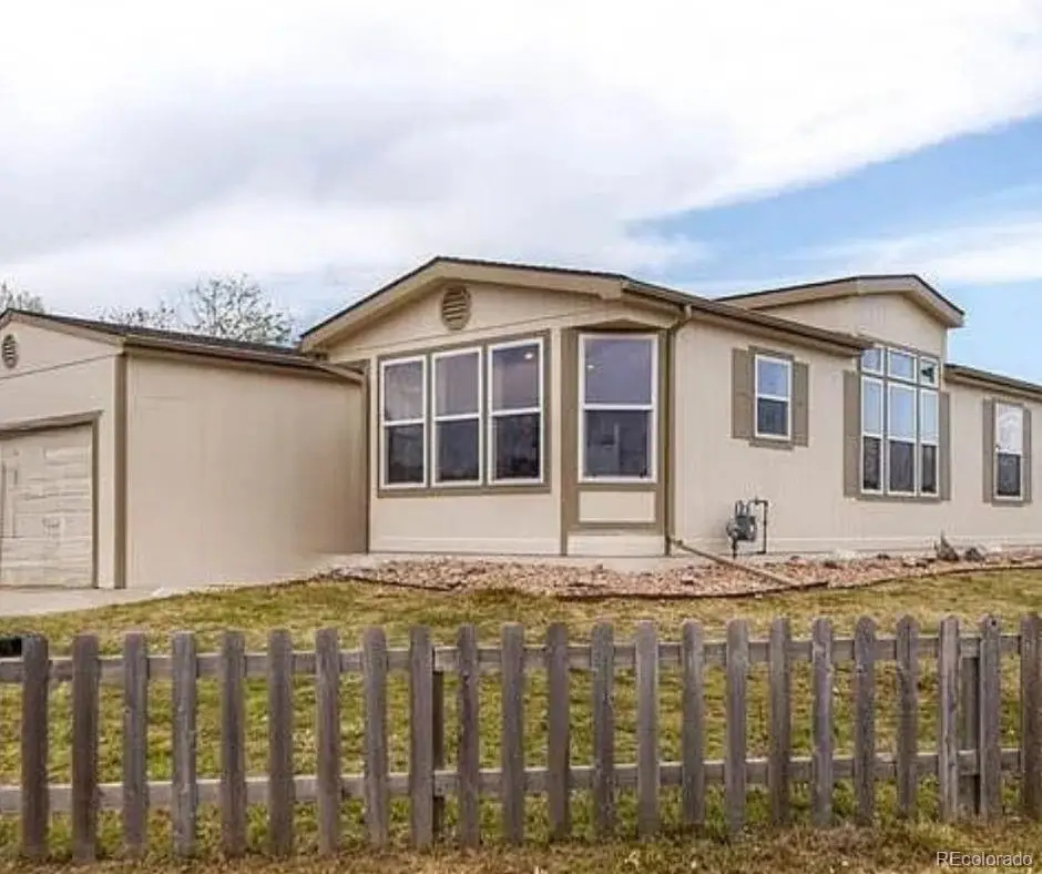 689 Willow Drive, Brighton, CO 80603 - Image #1