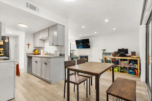 6480 S Dayton Street #M04, Englewood, CO 80111