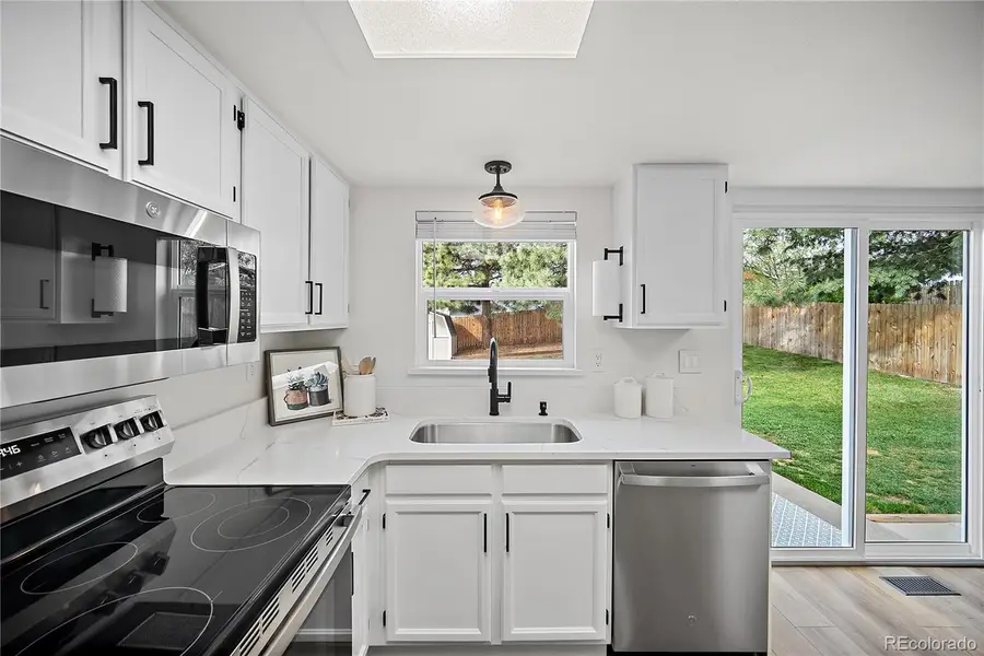 7160 Alpenwood Way, Colorado Springs, CO 80918 - #2