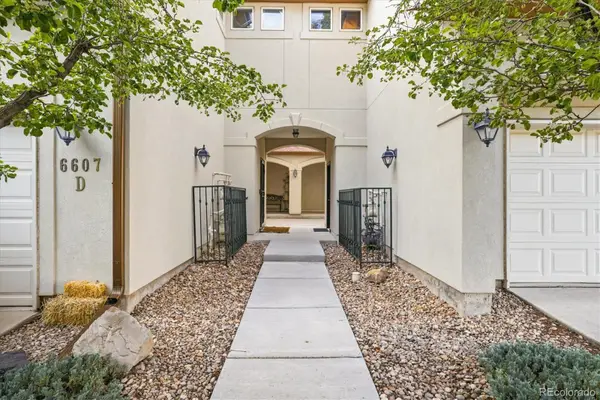 6607 S Forest Way #E, Centennial, CO 80121