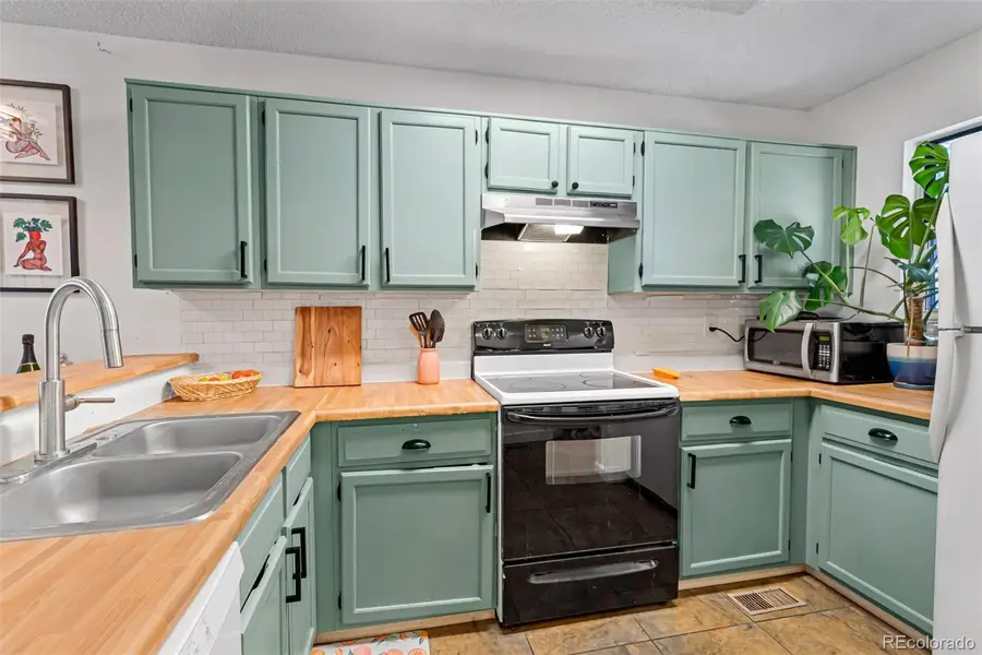 7476 E Arkansas Avenue #2-05, Denver, CO 80231 - #2