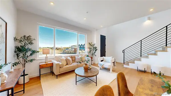 933 Edge Circle, Longmont, CO 80501