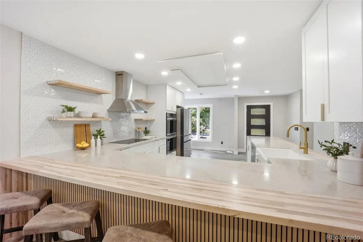 1581 W Briarwood Avenue, Littleton, CO 80120 - #1