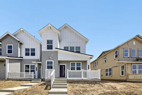 374 N Bersshine Court, Watkins, CO 80137