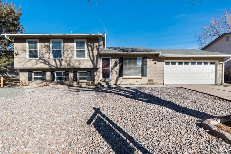 2118 S Mobile Way, Aurora, CO 80013 - Image #2