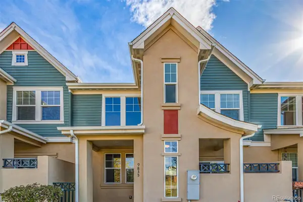 9835 W Hinsdale Place, Littleton, CO 80128