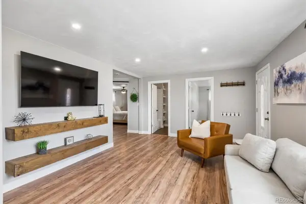 1235 S Chase Street, Lakewood, CO 80232