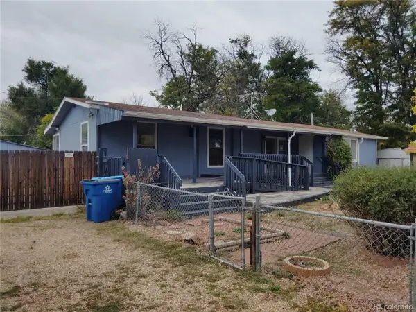 418 Willow Drive, Lochbuie, CO 80603