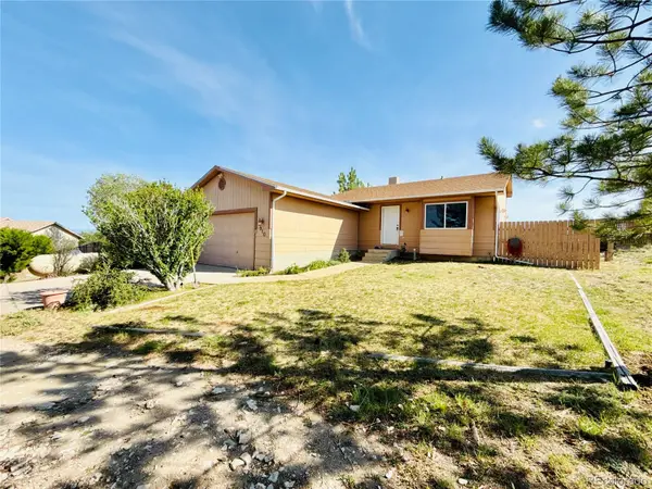 910 S Elgin Court, Pueblo, CO 81007