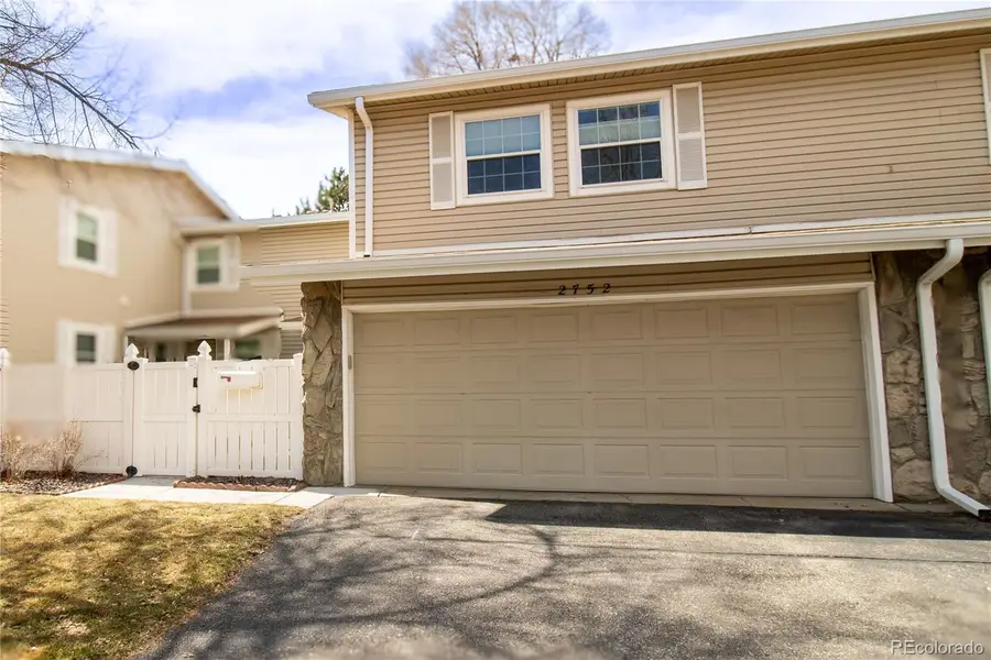 2752 S Heather Gardens Way #13, Aurora, CO 80014 - #2