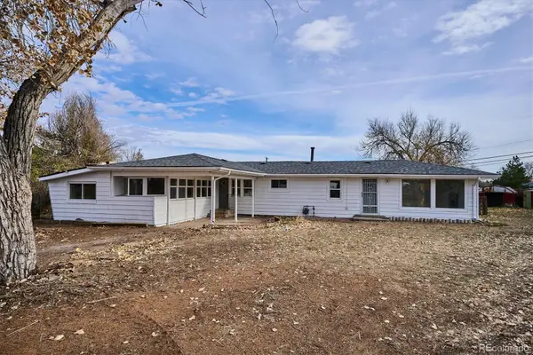 2110 Eagle Circle, Aurora, CO 80011