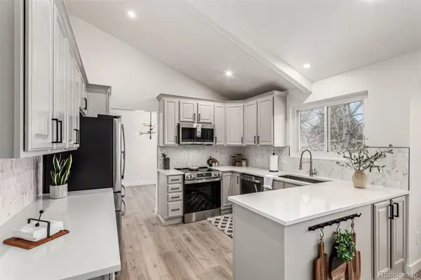 6460 E Maplewood Avenue, Centennial, CO 80111