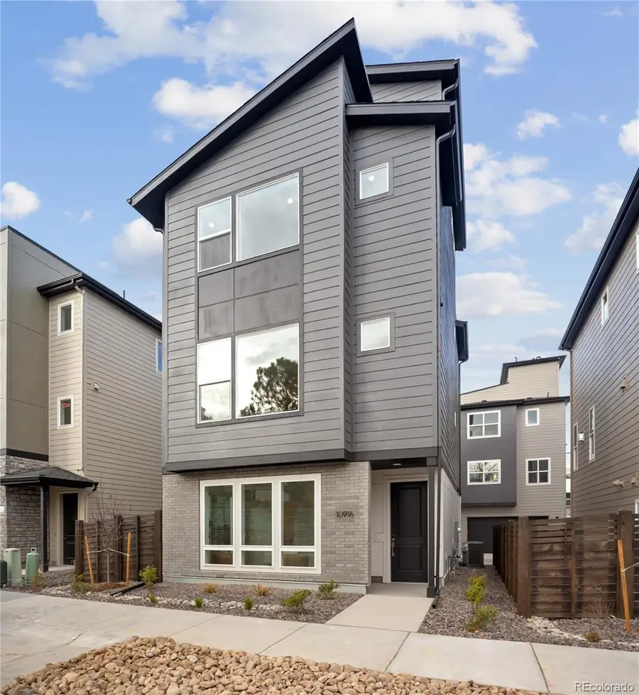 10916 E Hinsdale Circle, Englewood, CO 80112 - Image #2