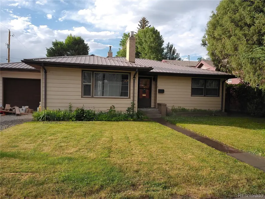 711 1st Street, Alamosa, CO 81101 - #3