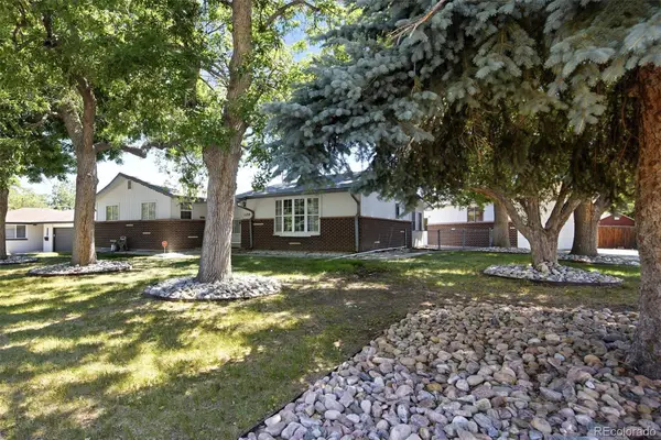 1530 S Estes Street, Lakewood, CO 80232