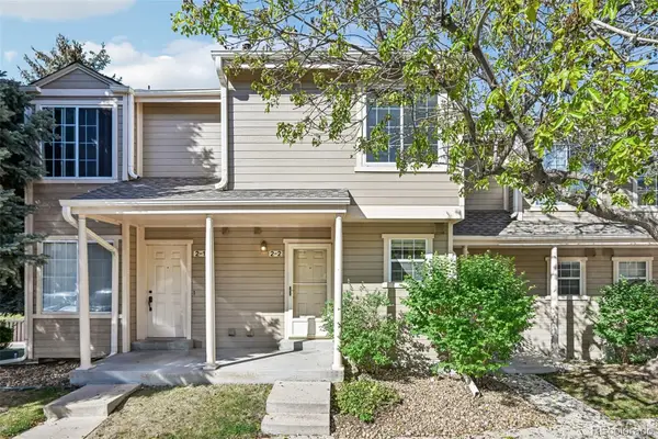 1818 S Quebec Way #2-2, Denver, CO 80231