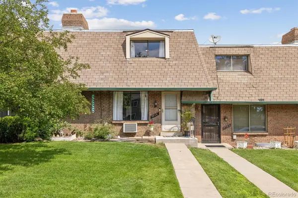7711 W Glasgow Place, Littleton, CO 80128