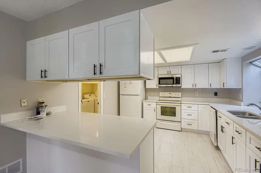 12440 E Pacific Circle #B, Aurora, CO 80014 - Image #3