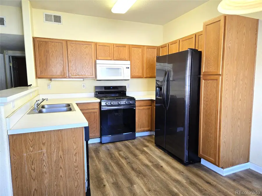 9984 E Carolina Circle #101, Aurora, CO 80247 - #2