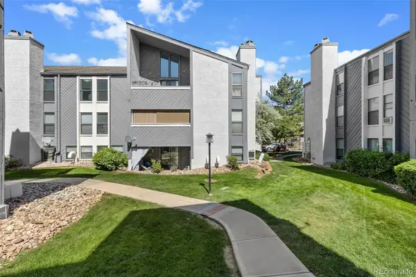 9867 E Peakview Avenue #E1, Englewood, CO 80111