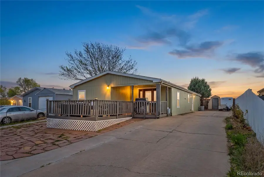 107 Willow Drive, Lochbuie, CO 80603 - #2