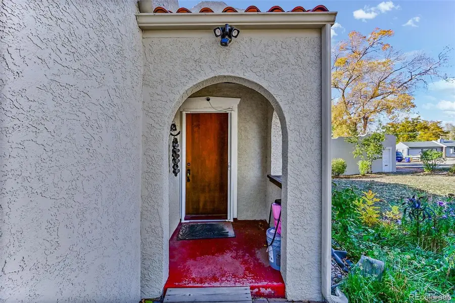 2002 W Ridge Road, Littleton, CO 80120 - Image #2