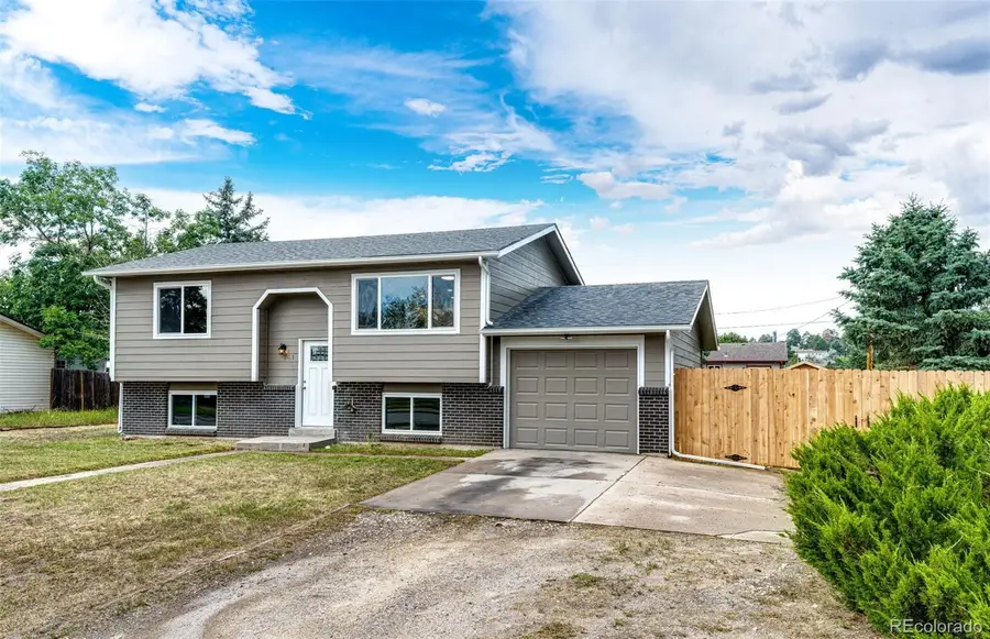 841 S Elbert Street, Elizabeth, CO 80107 - #3