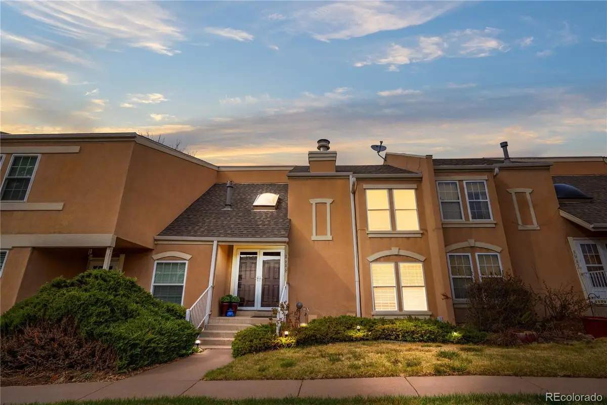 2925 S Vaughn Way, Aurora, CO 80014 - Image #1