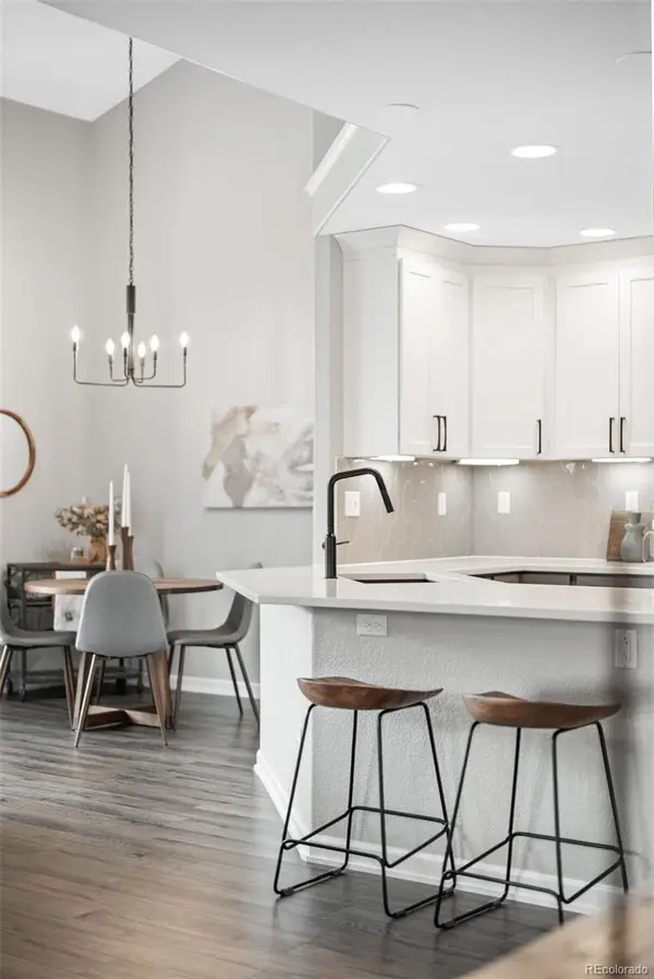 6831 W Yale Avenue, Lakewood, CO 80227